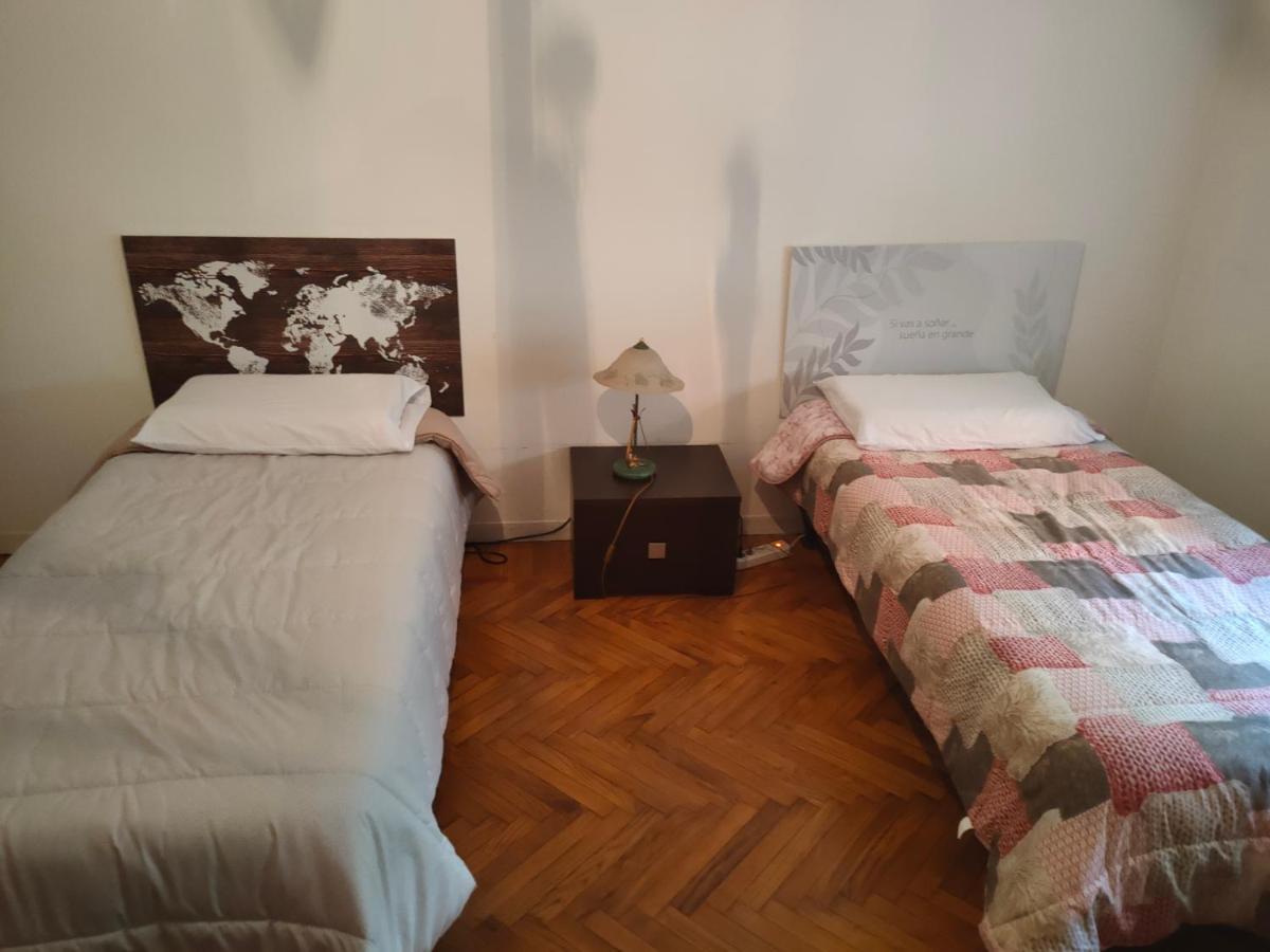 Casa - House Xavier Una Casa Famigliare , Dame Entra Solo Chi A Un Bel Cuore , Non'E Il L'Intero Alloggio Solo Stanze E Bagno Lejlighed Torino Eksteriør billede